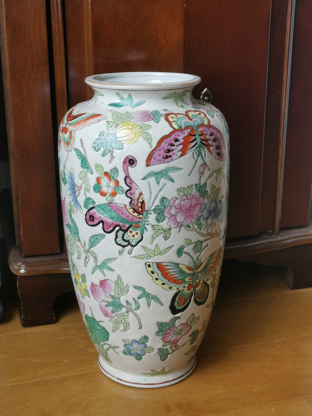 Chineses  Famille Rose Creamy Enamel Hand Painted Butterflies & Floral  Vase 14"